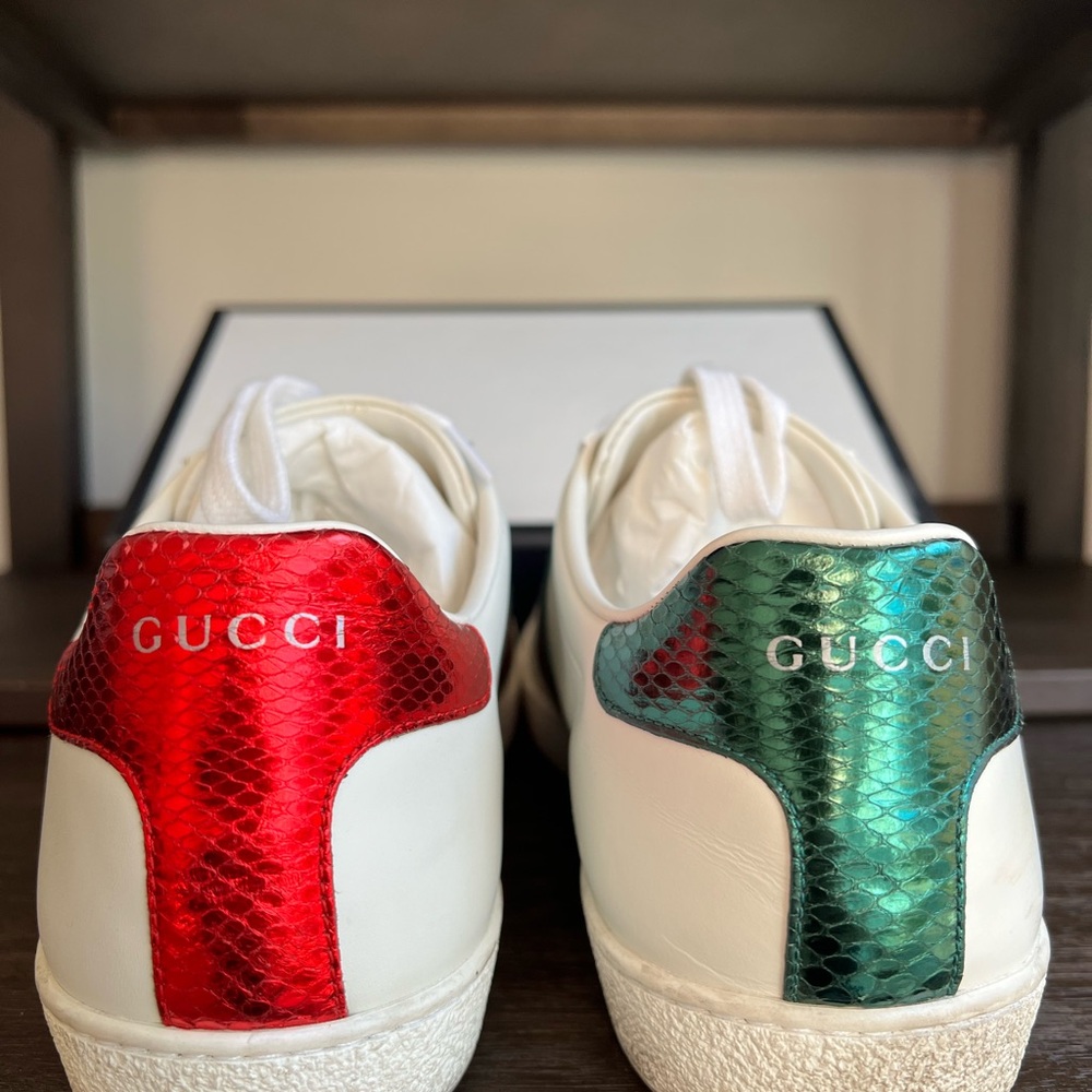 Gucci WOMEN'S ACE SNEAKER WITH BEE - Picture 7 of 14